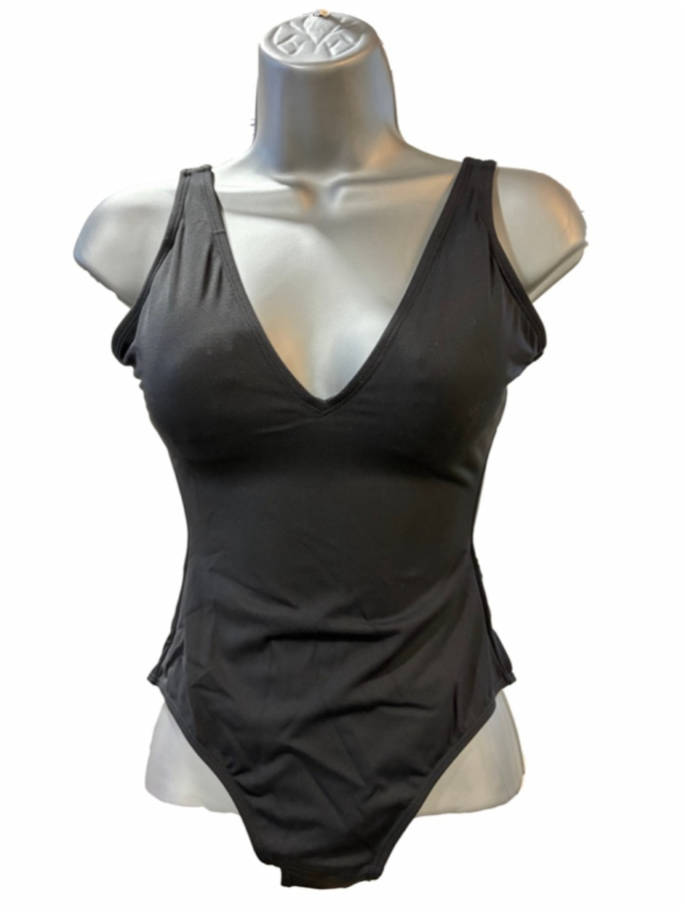 NWT TA3 Plungey Black XS Short retails $178